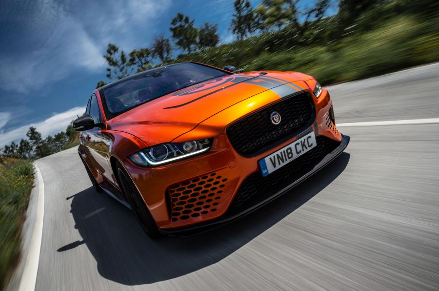  Jaguar XE SV Project 8 (X760) 2017 года  (WW) (фото 37 из 45)